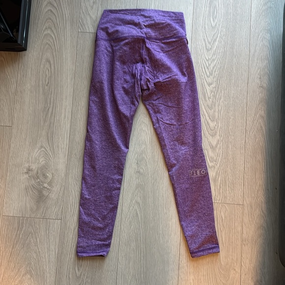 Fleo Leggings - Picture 2 of 2